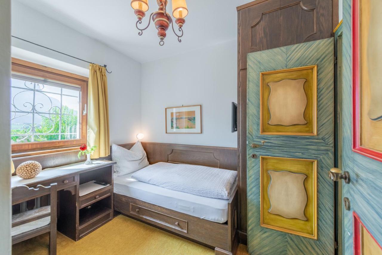 Bed and Breakfast Haus Oberhofer Cornaiano Habitación foto